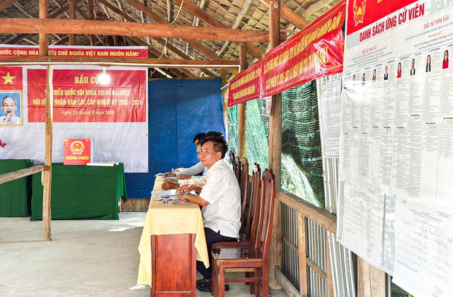 An Giang: Khí thế sẵn sàng ở khu vực bỏ phiếu bầu cử xã Vĩnh Bình trước ngày hội lớn- Ảnh 11.