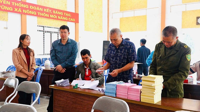 Xã Bảo Thắng: Bảo đảm công tác bầu cử diễn ra dân chủ, khách quan, an toàn, đúng luật- Ảnh 2.