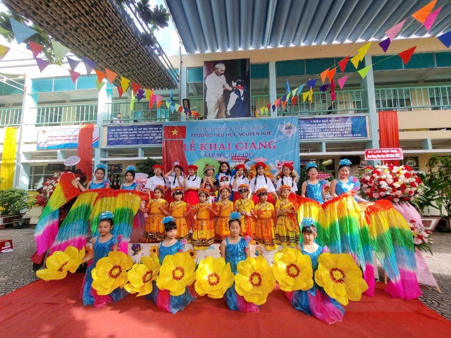 Những nghị quyết mang hơi ấm cuộc sống - Dấu ấn của Ban Văn hóa – Xã hội HĐND TP.HCM nhiệm kỳ 2021-2026- Ảnh 4.