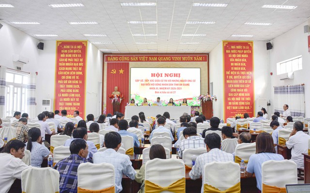 Ứng cử viên HĐND tỉnh An Giang đơn vị bầu cử số 27 tiếp xúc cử tri tại xã Vĩnh Bình- Ảnh 1.