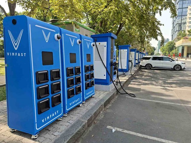 TP.HCM: Thêm 50 vị trí lắp tủ đổi pin xe máy điện- Ảnh 1.