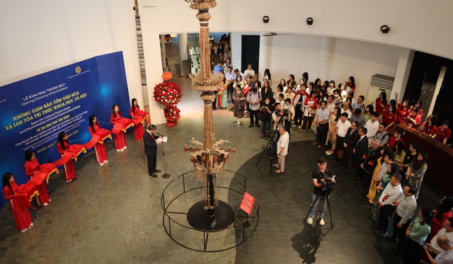 Bảo tồn văn hóa và lan tỏa tri thức khoa học xã hội trong thời kỳ mới- Ảnh 2. Bảo tồn văn hóa và lan tỏa tri thức khoa học xã hội trong thời kỳ mới- Ảnh 2.