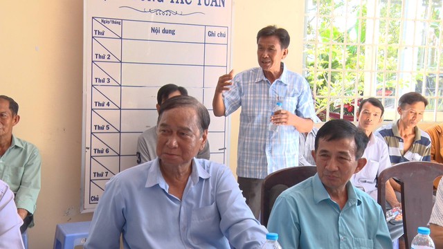 Xã Phong Điền: Lấy ý kiến người dân về việc thi công đường công vụ và lắp đặt cống tạm- Ảnh 2.