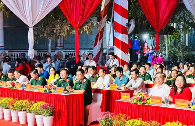 Cần Thơ tổng kết các hoạt động Tết Quân - Dân mừng Chôl Chnăm Thmây năm 2026- Ảnh 1.