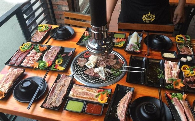 Nhiều chuỗi BBQ và lẩu thu hẹp quy mô sau giai đoạn bùng nổ- Ảnh 1. Nhiều chuỗi BBQ và lẩu thu hẹp quy mô sau giai đoạn bùng nổ- Ảnh 1.