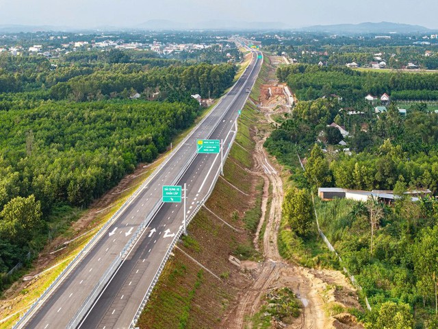 Đề xuất bổ sung 3 tuyến cao tốc vào Quy hoạch mạng lưới đường bộ thời kỳ 2021 - 2030- Ảnh 1.