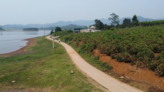 Hồ Khe Lau: “Đánh thức” tiềm năng du lịch sinh thái từ vùng đất yên bình- Ảnh 2. Hồ Khe Lau: “Đánh thức” tiềm năng du lịch sinh thái từ vùng đất yên bình- Ảnh 2.