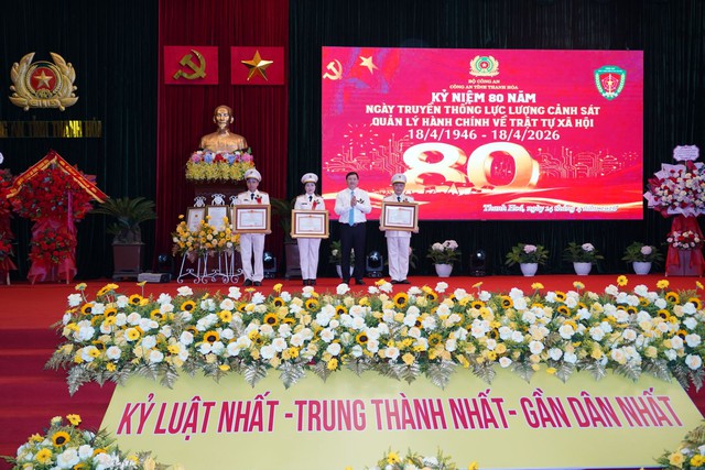 Công an Thanh Hóa: Kỷ niệm 80 năm Ngày truyền thống lực lượng Cảnh sát Quản lý hành chính về TTXH- Ảnh 2.