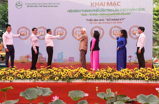 Cần Thơ khai mạc Hội sách lần thứ V năm 2026 với chủ đề “Sách - Tri thức - Khát vọng phát triển đất nước”- Ảnh 6.