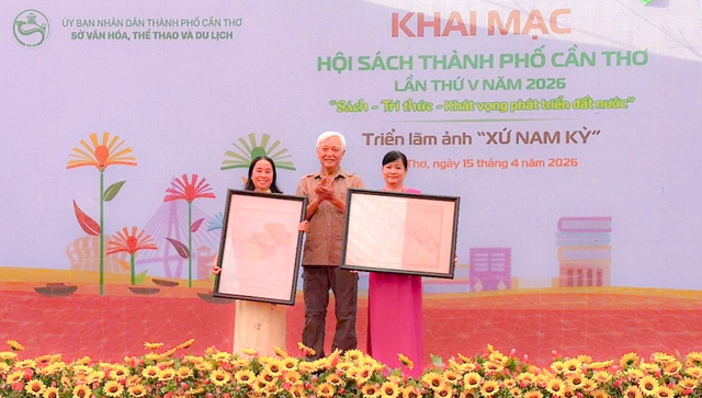 Cần Thơ khai mạc Hội sách lần thứ V năm 2026 với chủ đề “Sách - Tri thức - Khát vọng phát triển đất nước”- Ảnh 2.