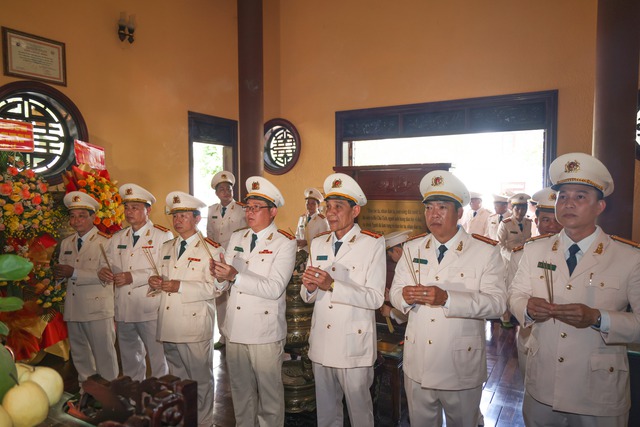 Kỷ niệm 80 năm Ngày truyền thống lực lượng Cảnh sát QLHC về TTXH, Công an TP Cần Thơ- Ảnh 4.