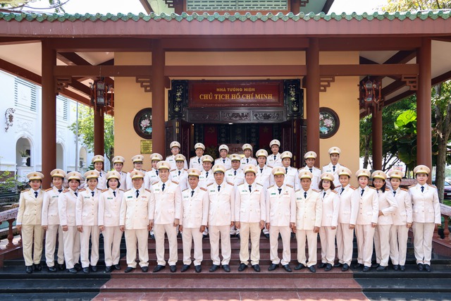 Kỷ niệm 80 năm Ngày truyền thống lực lượng Cảnh sát QLHC về TTXH, Công an TP Cần Thơ- Ảnh 5.