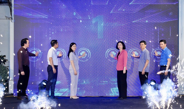 Hà Nội ra mắt Cổng thông tin an toàn thực phẩm: Thiết lập đầu mối chính thức, tăng minh bạch, tăng tương tác- Ảnh 1.