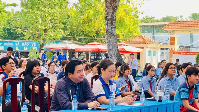 Tuyển sinh lớp 10 TP.HCM 2026–2027: Ổn định nền tảng, gia tăng áp lực đầu vào- Ảnh 2.