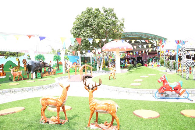 Khánh thành khu vui chơi trẻ em tại Trường Mẫu giáo Vĩnh Viễn 1- Ảnh 2.