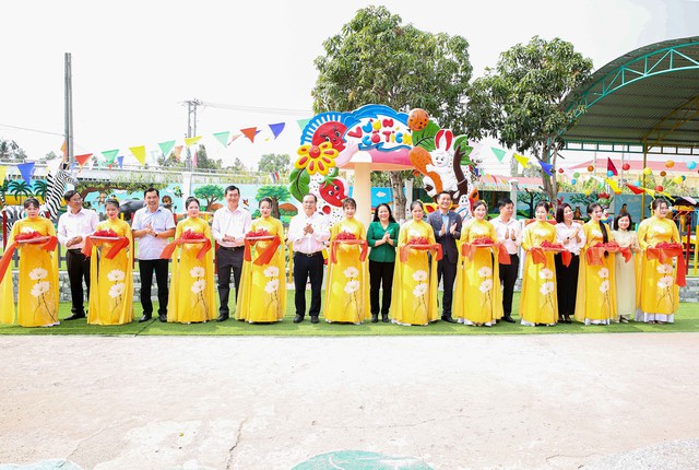 Khánh thành khu vui chơi trẻ em tại Trường Mẫu giáo Vĩnh Viễn 1- Ảnh 8.