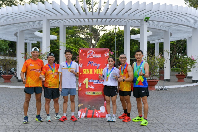 Cần Thơ Runners: Từ những bước chân nhỏ lẻ đến cộng đồng hơn 600 thành viên- Ảnh 3.