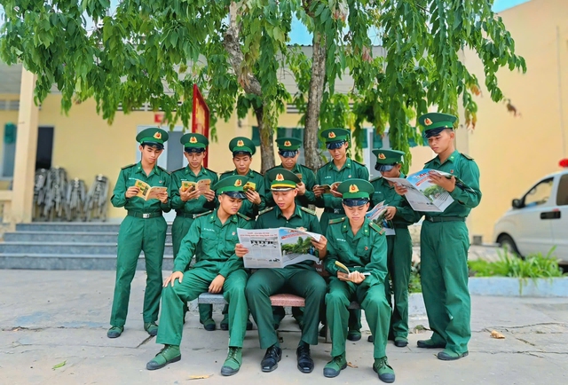 Sôi nổi Ngày Sách và Văn hóa đọc trong BĐBP tỉnh An Giang- Ảnh 3.