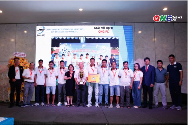 QNG FC vô địch bóng đá Doanh nhân miền Nam tranh Cúp JBN lần thứ 3- Ảnh 2.