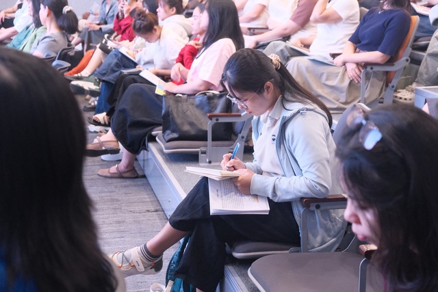 TP.HCM: Saigon Children’s Charity giải mã hành vi ở trẻ nhỏ có rối loạn phổ tự kỷ- Ảnh 4.