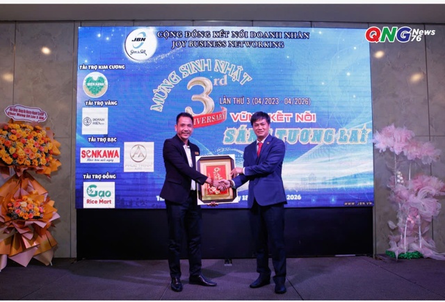 QNG FC vô địch bóng đá Doanh nhân miền Nam tranh Cúp JBN lần thứ 3- Ảnh 1.