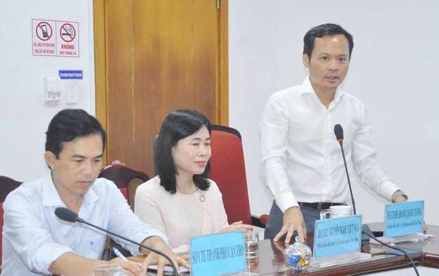 Trao khen thưởng đột xuất cho Bệnh viện Đa khoa TP Cần Thơ sau thành công ca ghép thận đầu tiên- Ảnh 2.