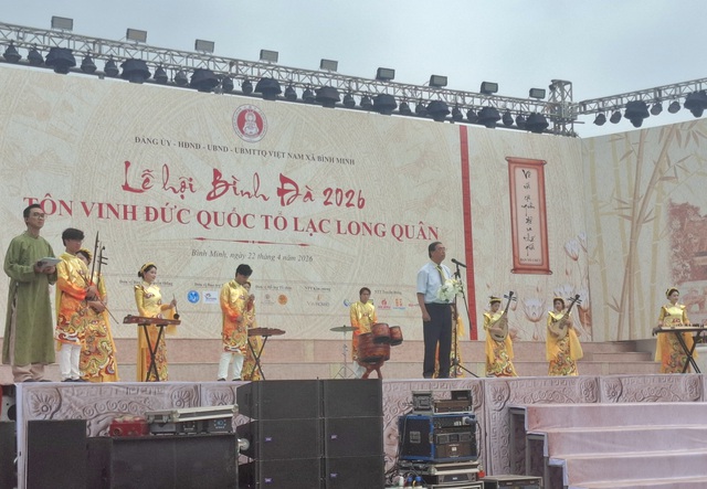 Tổ chức trọng thể Lễ rước, tế và dâng hương Đức Quốc Tổ Lạc Long Quân- Ảnh 5.