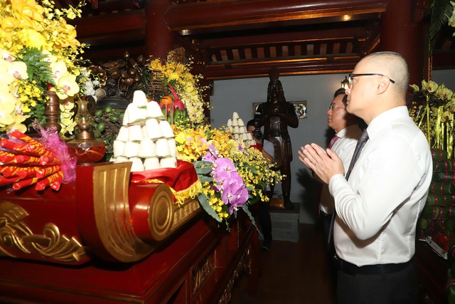 Phú Thọ: Linh thiêng Lễ dâng hương giỗ Quốc Tổ Lạc Long Quân và Tổ Mẫu Âu Cơ- Ảnh 6.