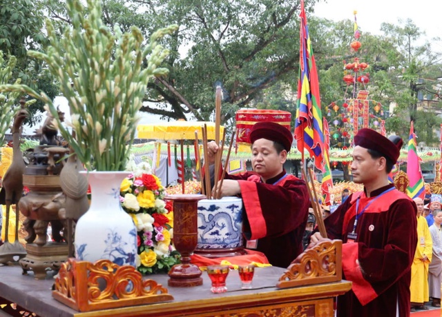 Tổ chức trọng thể Lễ rước, tế và dâng hương Đức Quốc Tổ Lạc Long Quân- Ảnh 2.