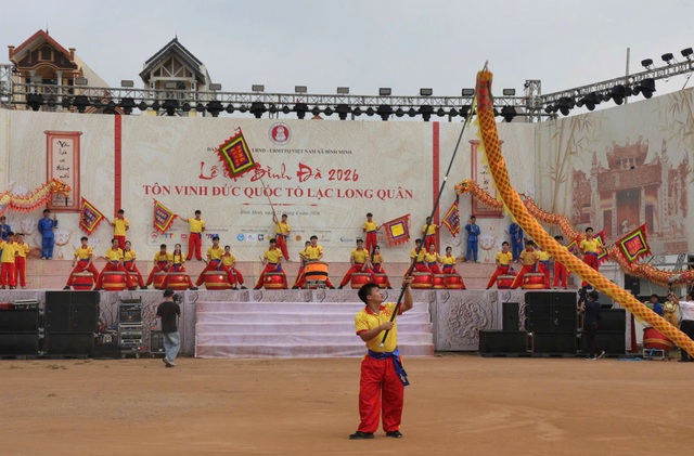 Tổ chức trọng thể Lễ rước, tế và dâng hương Đức Quốc Tổ Lạc Long Quân- Ảnh 7.