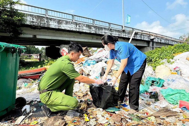 Cần Thơ: Chung tay giảm thiểu rác thải nhựa, vì một thành phố xanh - sạch - đẹp- Ảnh 2.