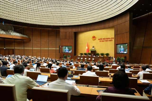 97,6% đại biểu Quốc hội biểu quyết tán thành thông qua Luật Thủ đô- Ảnh 1.