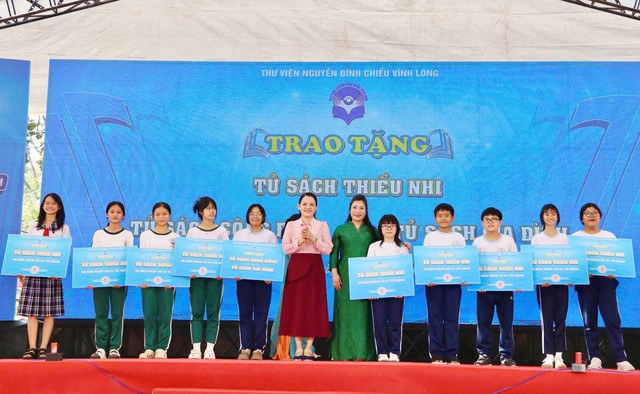 Chi nhánh NXB Chính trị quốc gia Sự thật tại Cần Thơ lan tỏa tri thức và văn hóa đọc- Ảnh 3.