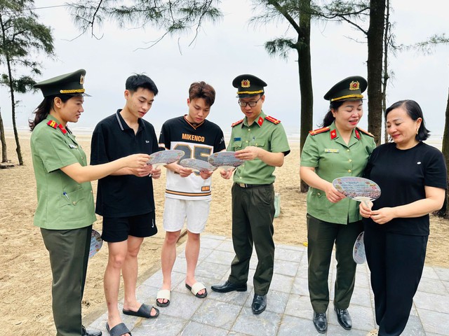 Công an Thanh Hóa: Góp phần nâng chất lượng an ninh du lịch Sầm Sơn

- Ảnh 3.