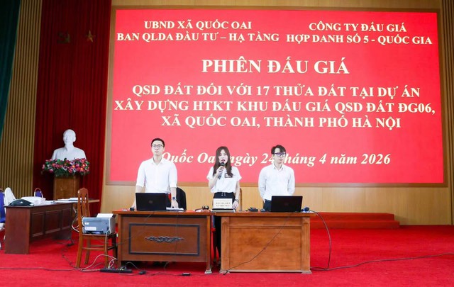Quốc Oai đấu giá thành công 17 thửa đất, lô cao nhất hơn 125 triệu đồng/m²- Ảnh 1.