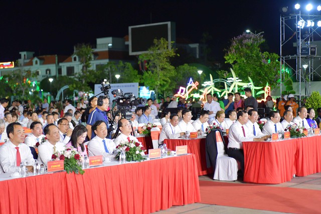 Cà Mau khai mạc Tuần lễ KHCN - Văn hóa, Du lịch và Cuộc thi Gạo ngon ĐBSCL lần thứ I - năm 2026- Ảnh 1.