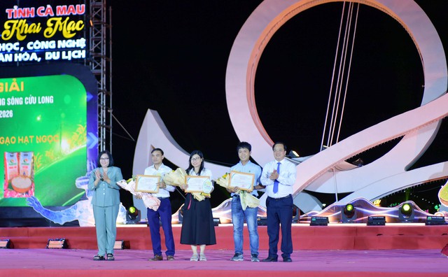Cà Mau khai mạc Tuần lễ KHCN - Văn hóa, Du lịch và Cuộc thi Gạo ngon ĐBSCL lần thứ I - năm 2026- Ảnh 8.