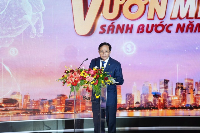 ĐHĐCĐ HDBank 2026: Lợi nhuận kế hoạch tăng 41%, quy mô tiệm cận 1,2 triệu tỷ đồng, mở rộng hợp tác quốc tế và phát hành riêng lẻ thu hút nhà đầu tư nước ngoài- Ảnh 5.