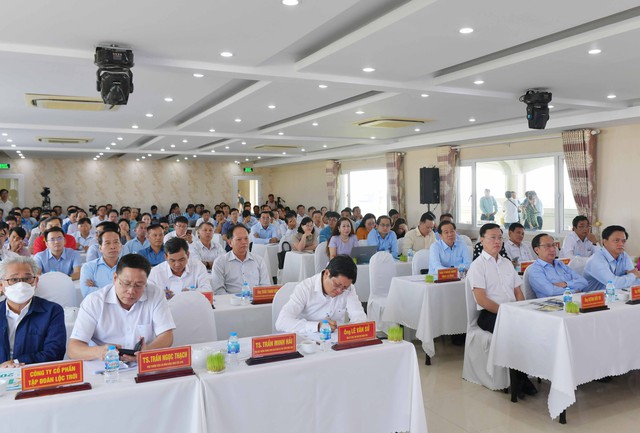 Cà Mau nâng cao hiệu quả liên kết sản xuất, tiêu thụ và phát triển bền vững ngành hàng lúa gạo- Ảnh 3.