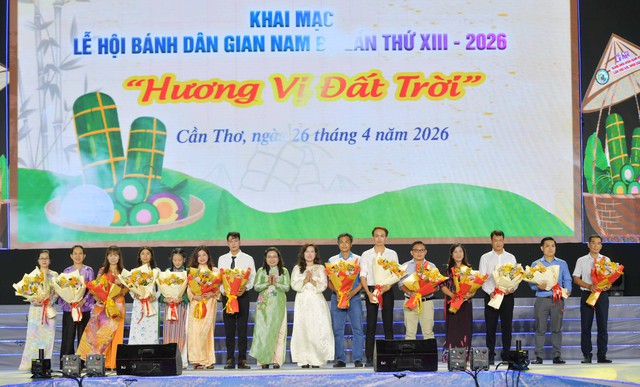Cần Thơ khai mạc Lễ hội Bánh dân gian Nam Bộ lần thứ XIII- Ảnh 5.