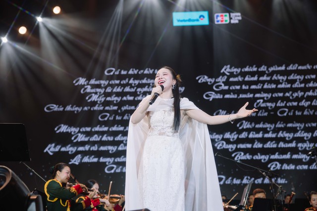 Giao hưởng Non Sông: Đêm nhạc kết nối quá khứ và hiện đại- Ảnh 2.