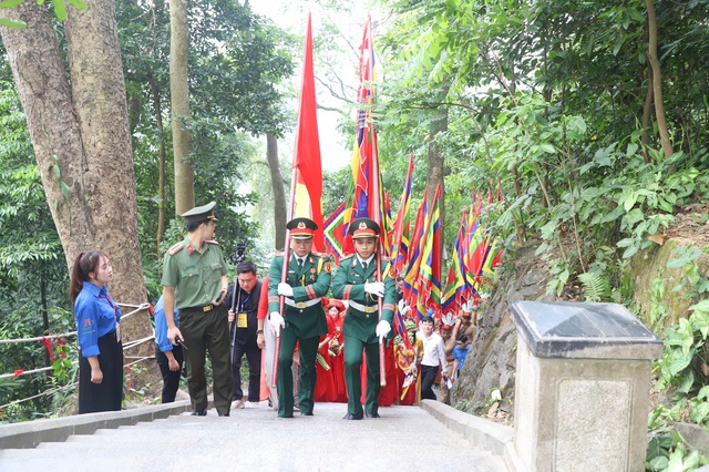 Chủ tịch UBND tỉnh Phú Thọ đọc Chúc văn khích lệ tinh thần yêu nước trong Lễ giỗ Tổ Hùng Vương- Ảnh 2.