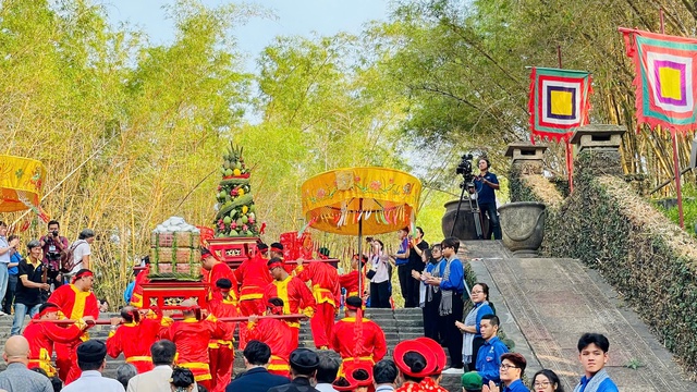 Kết nối kiều bào - Kiến tạo tương lai: Thông điệp từ Lễ Giỗ Tổ Hùng Vương tại TP.HCM- Ảnh 2.