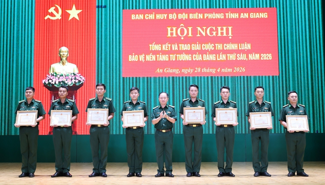 An Giang không ngừng bồi dưỡng, nâng cao chất lượng đội ngũ Báo cáo viên- Ảnh 3.