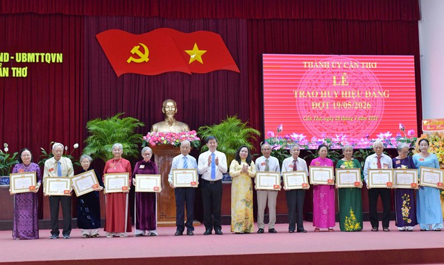 Cần Thơ: Họp mặt kỷ niệm 51 năm Ngày Giải phóng miền Nam, thống nhất đất nước- Ảnh 5.