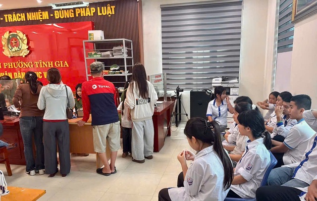 Công an Thanh Hóa: Làm việc xuyên lễ phục vụ người dân- Ảnh 3.