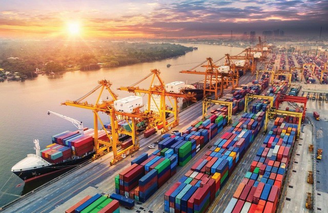 Sau 4 năm, TP. Hồ Chí Minh đã thu hơn 9.000 tỷ đồng phí hạ tầng cảng biển- Ảnh 1.