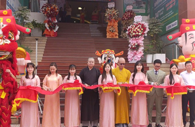 Thái Nguyên: Ra mắt Trung tâm Kiểm soát Tiến triển cận thị- Ảnh 1.