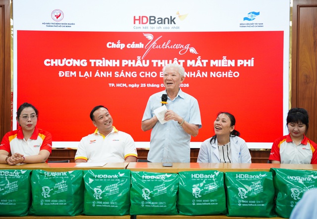 HDBank: 20 năm bền bỉ mang ánh sáng đến bệnh nhân có hoàn cảnh khó khăn- Ảnh 4.