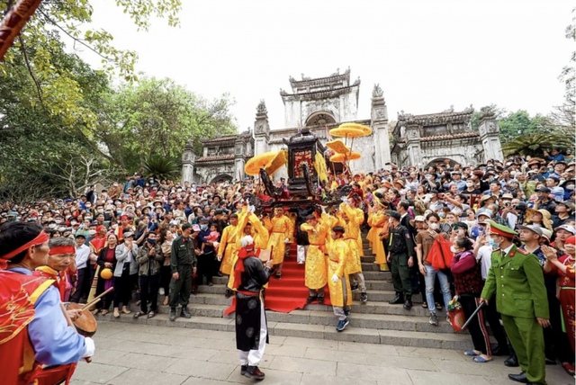 Lễ hội đền Bà Triệu: Khơi dậy hào khí dân tộc, lan tỏa giá trị văn hóa xứ Thanh- Ảnh 1. Lễ hội đền Bà Triệu: Khơi dậy hào khí dân tộc, lan tỏa giá trị văn hóa xứ Thanh- Ảnh 1.